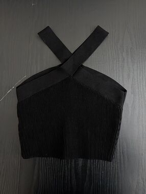 Aritzia Babaton Sculpt Knit Criss Cross Cropped Tank SZ
